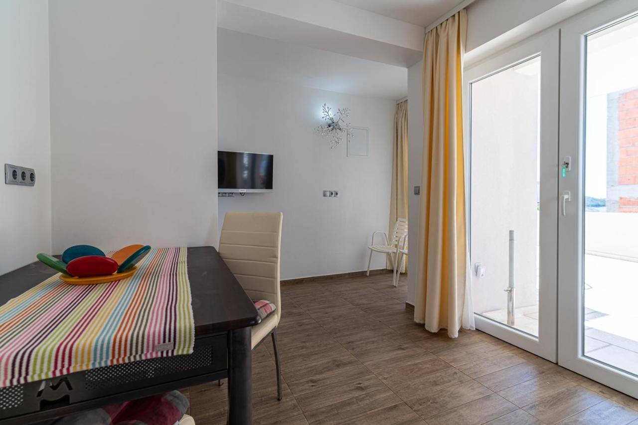 Villa Kata Ražanj Exteriör bild