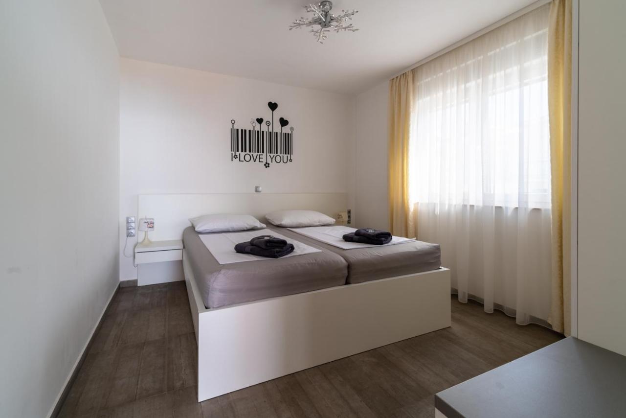 Villa Kata Ražanj Exteriör bild