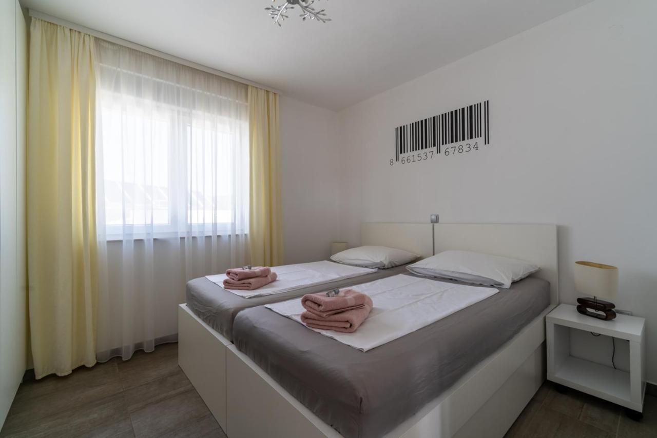 Villa Kata Ražanj Exteriör bild
