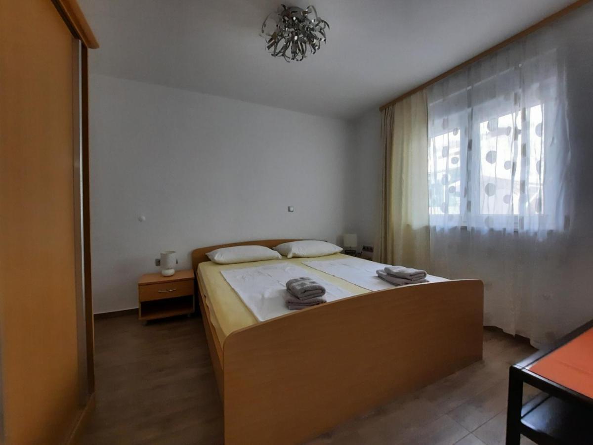 Villa Kata Ražanj Exteriör bild