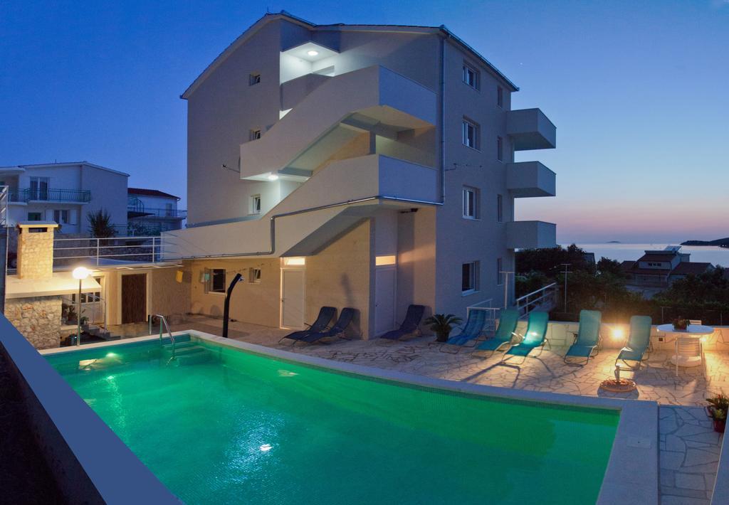 Villa Kata Ražanj Exteriör bild