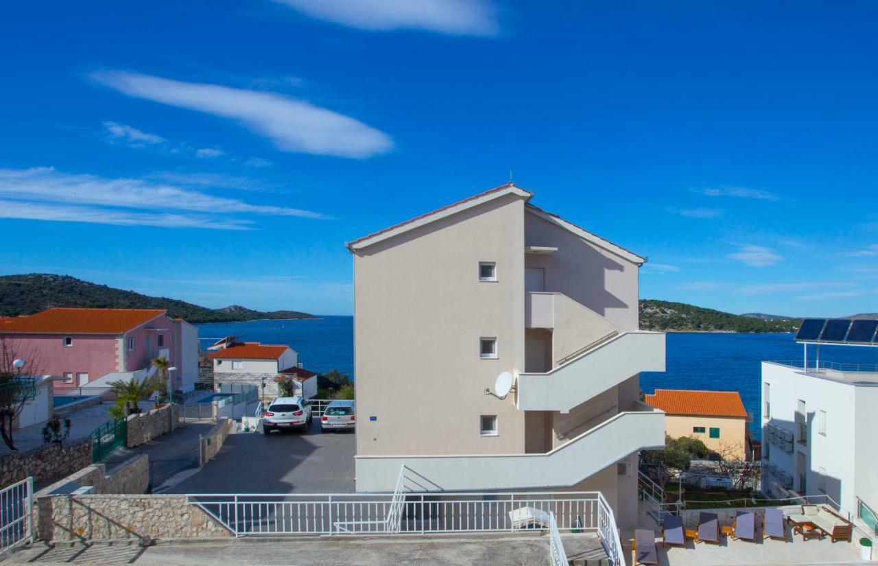 Villa Kata Ražanj Exteriör bild